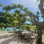 Apartment Appt 2 Pieces Dans Mas Provencal *