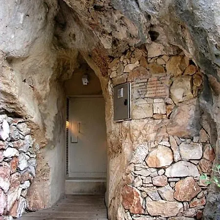 Apartment Appt 2 Pieces Dans Mas Provencal Roquemaure (Gard)