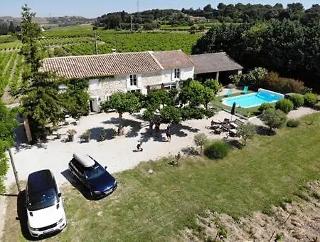 Appt 2 Pieces Dans Mas Provencal Roquemaure (Gard)