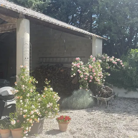 Apartment Appt 2 Pieces Dans Mas Provencal